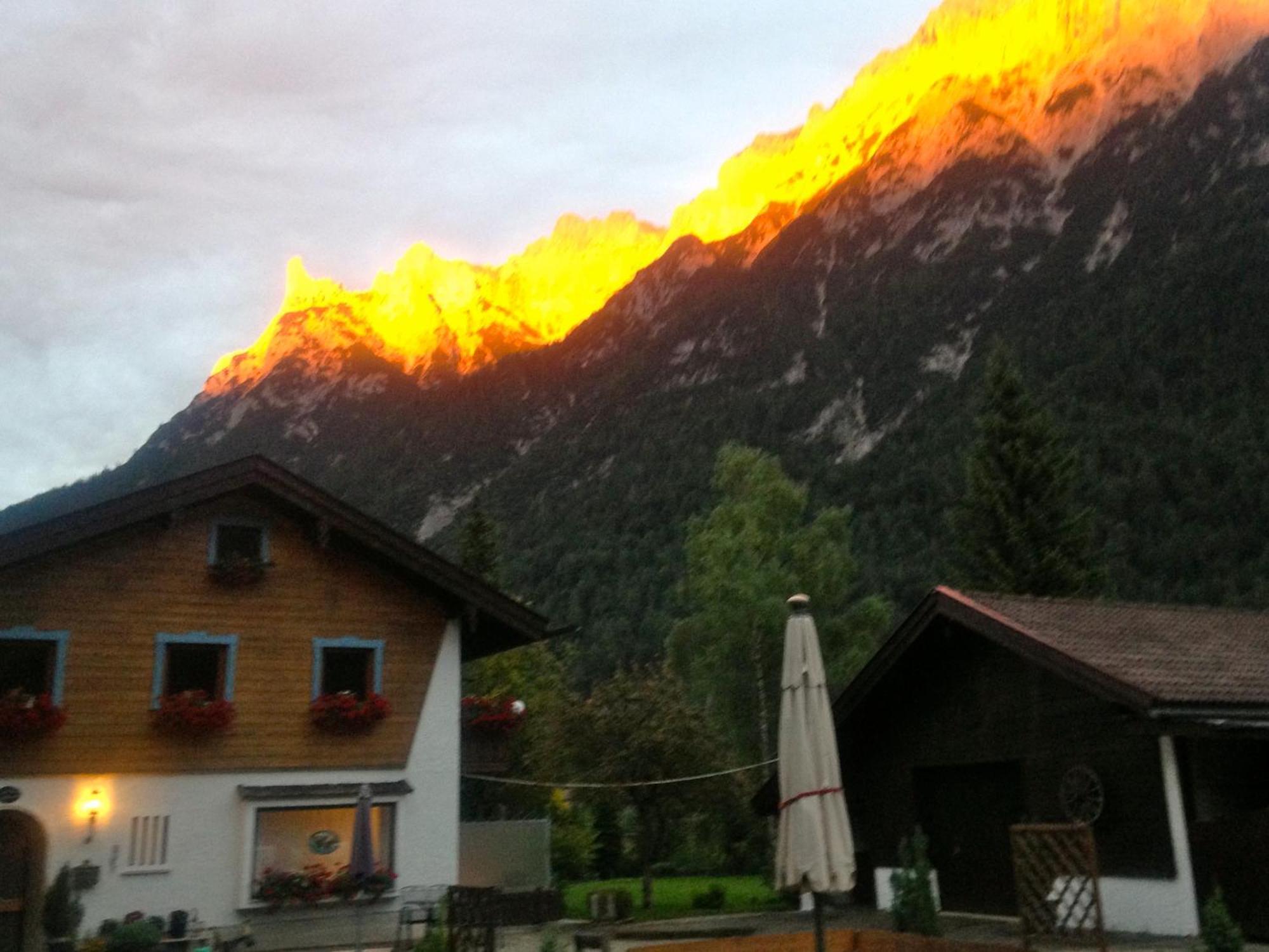 Gaestehaus Edlhuber Mittenwald Eksteriør bilde