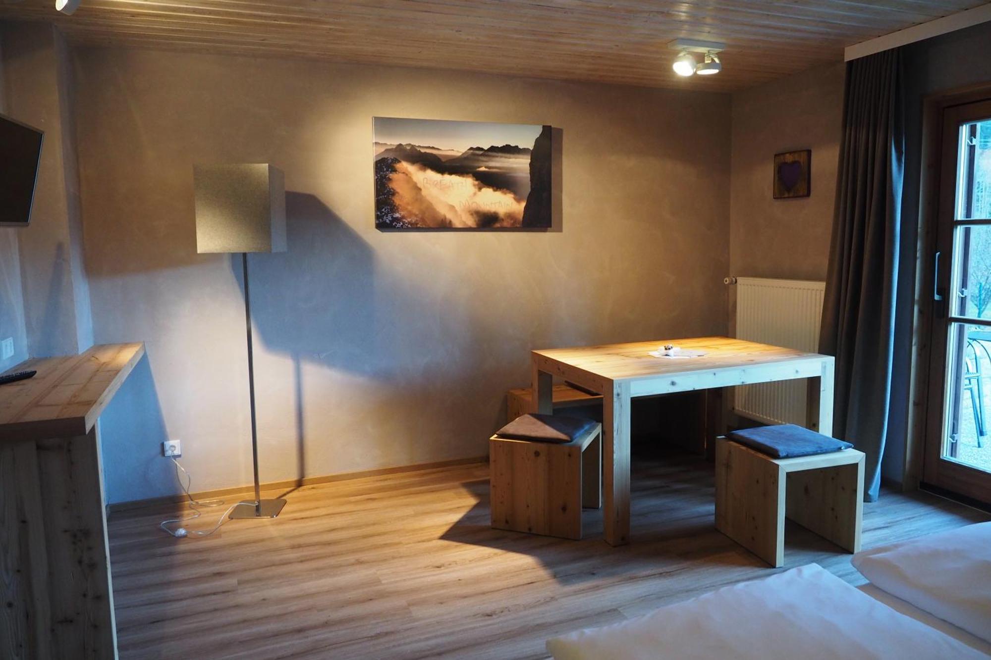 Gaestehaus Edlhuber Mittenwald Rom bilde