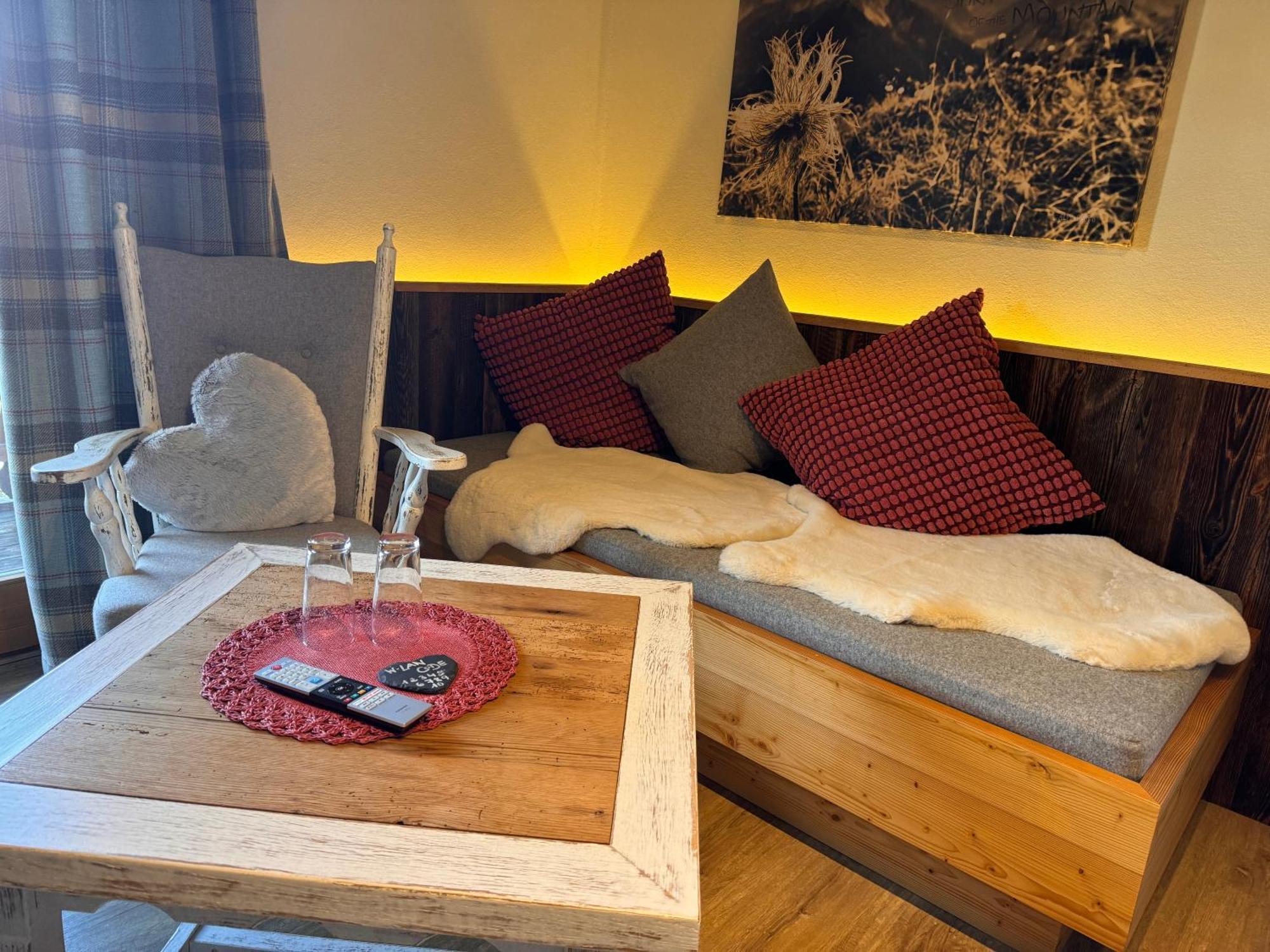 Gaestehaus Edlhuber Mittenwald Rom bilde